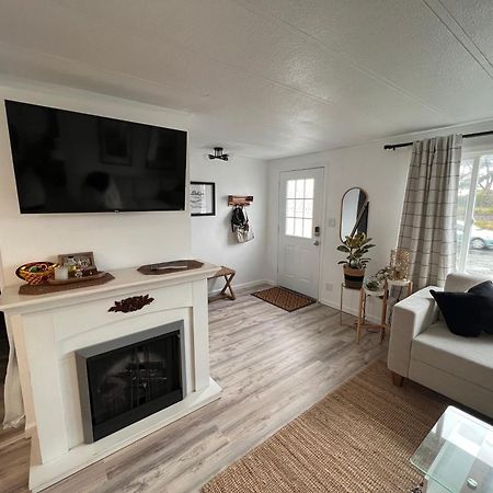 Villa Tiki Escape W/ Amazing Mountain And Marsh Backdrop Rockaway Beach Esterno foto