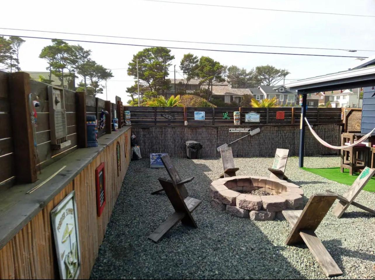 Villa Tiki Escape W/ Amazing Mountain And Marsh Backdrop Rockaway Beach Esterno foto