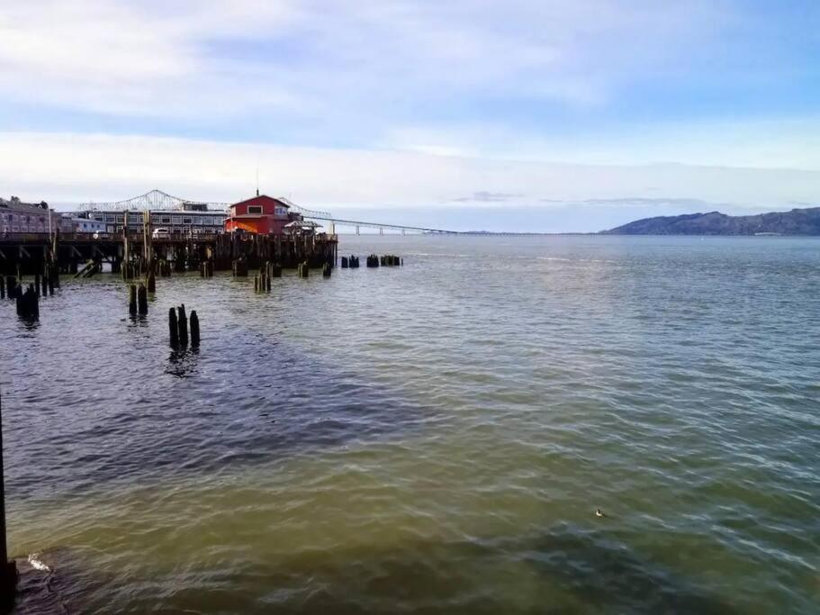 Villa Tiki Escape W/ Amazing Mountain And Marsh Backdrop Rockaway Beach Esterno foto