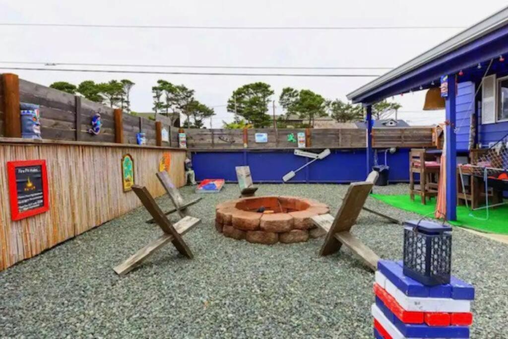 Villa Tiki Escape W/ Amazing Mountain And Marsh Backdrop Rockaway Beach Esterno foto